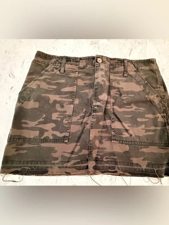 Sanctuary Camo Utility Mini Skirt in Olive and Black - Picture 2 of 5